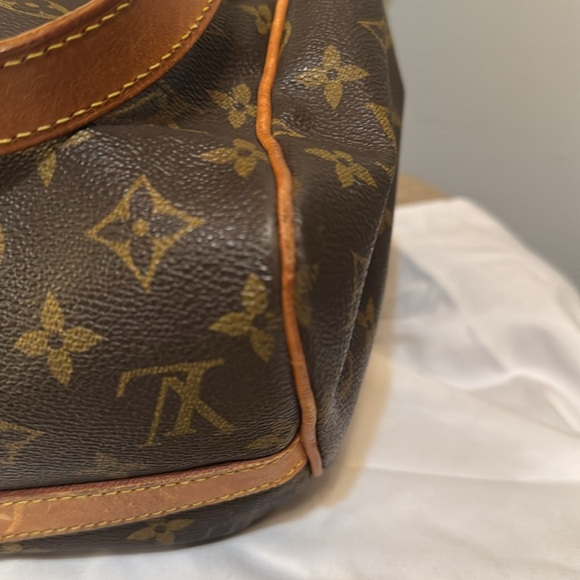 Louis Vuitton Travel Bag 17x12x5.5 - Picture 9 of 10